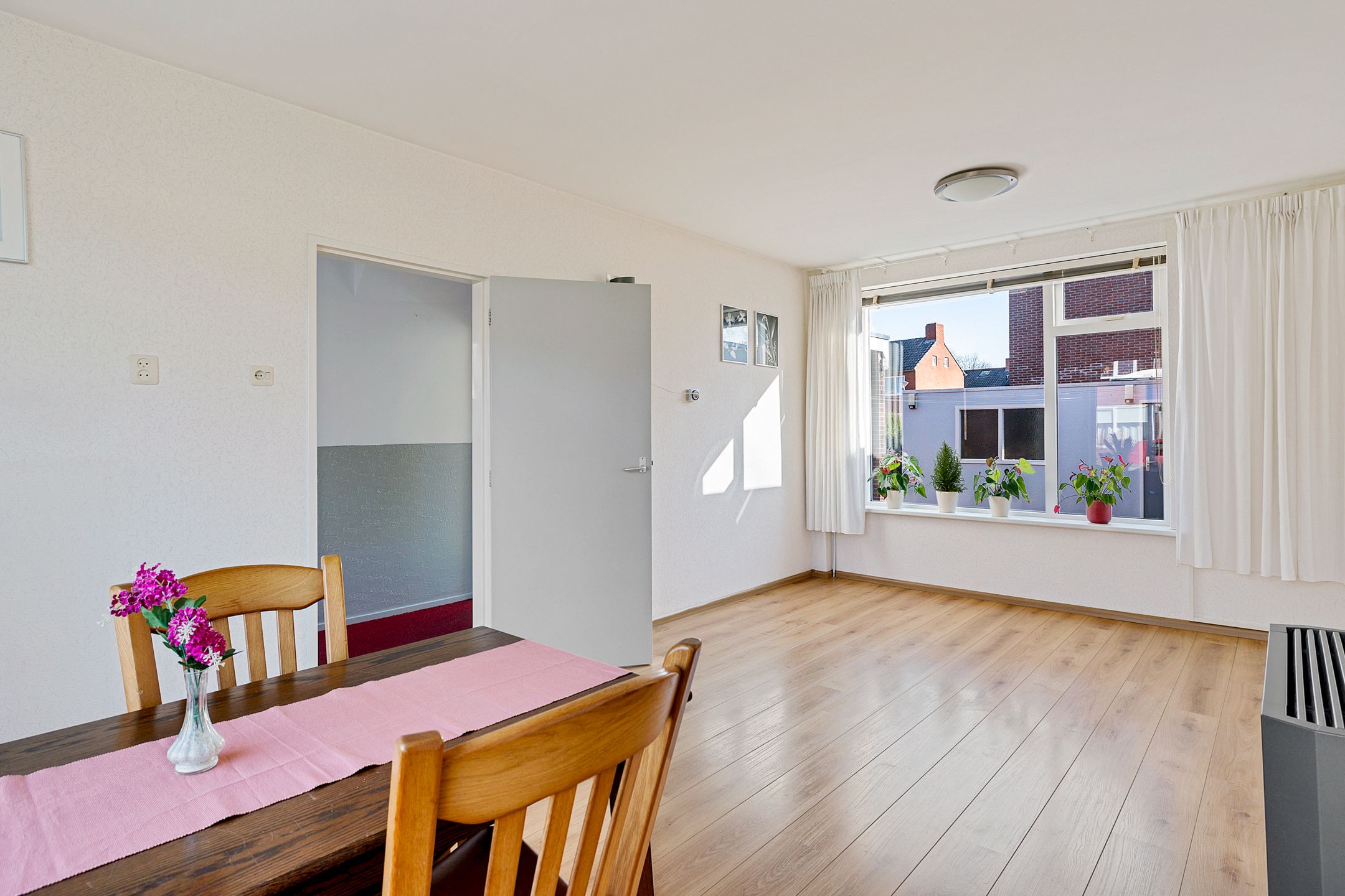 Photo 9 of Irenestraat 12