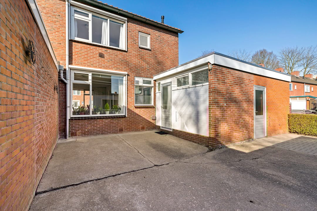 Photo 32 of Irenestraat 12