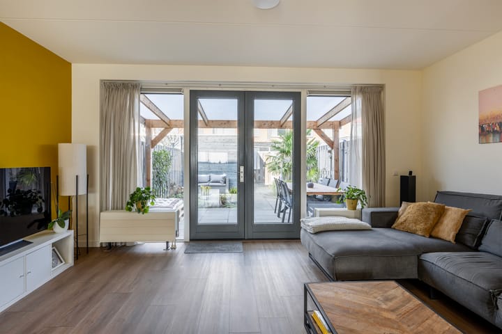 Foto 10 van Hoefslagendreef 76