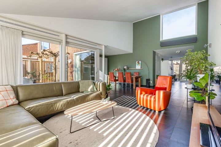 Foto 2 van Helmstok 23