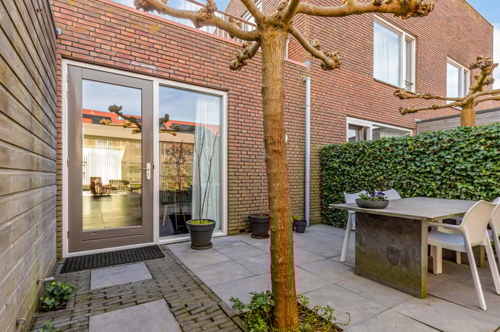 Foto 22 van Helmstok 23