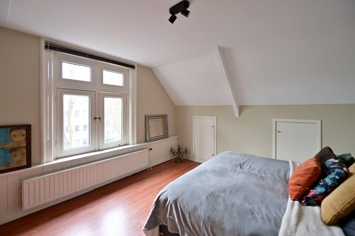 Foto 28 van Emmastraat 45