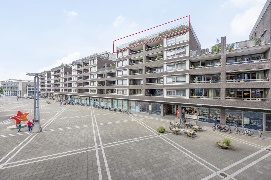 Foto 1 van Plein 1992 40-H