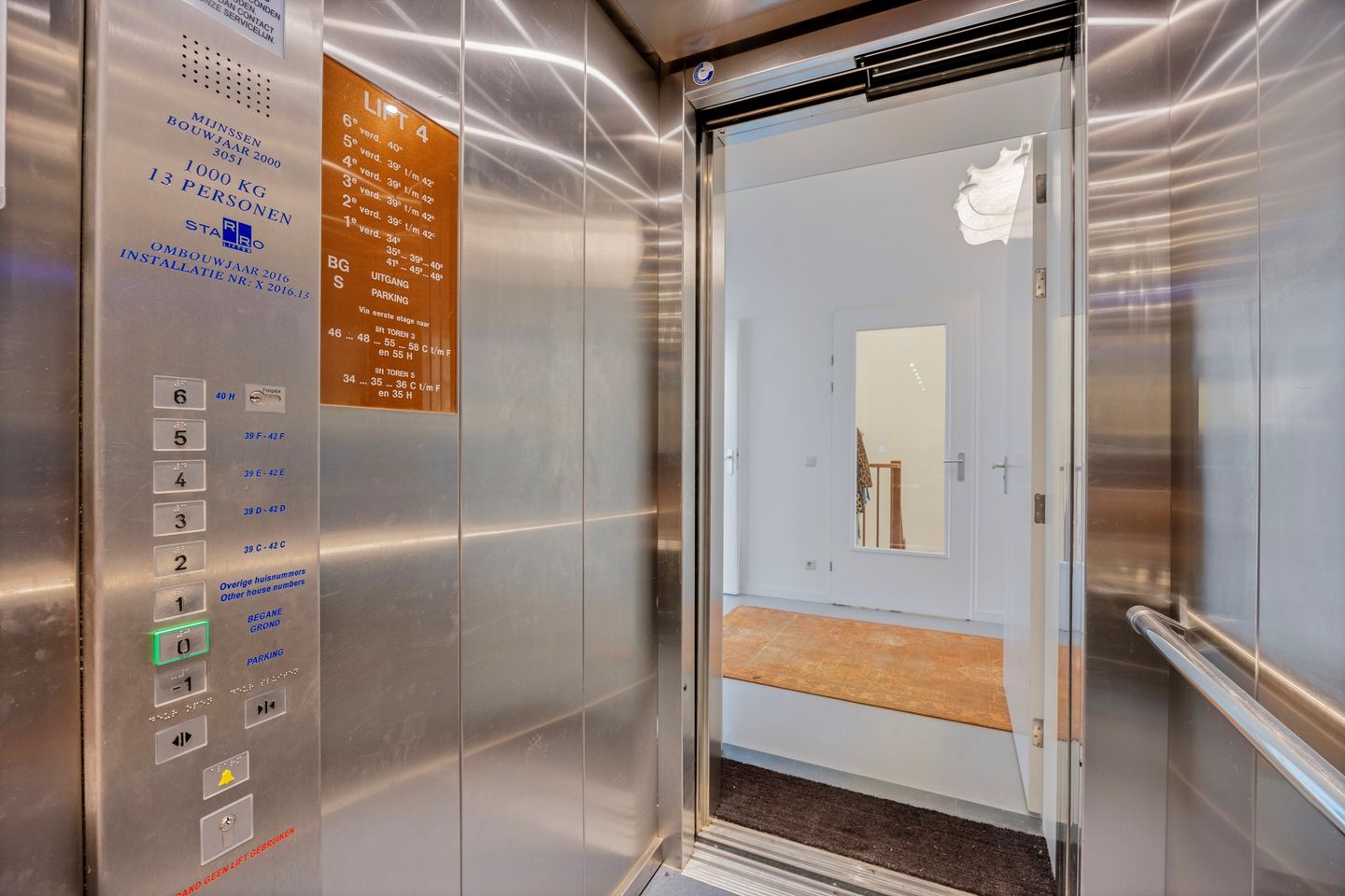 Foto 5 van Plein 1992 40-H