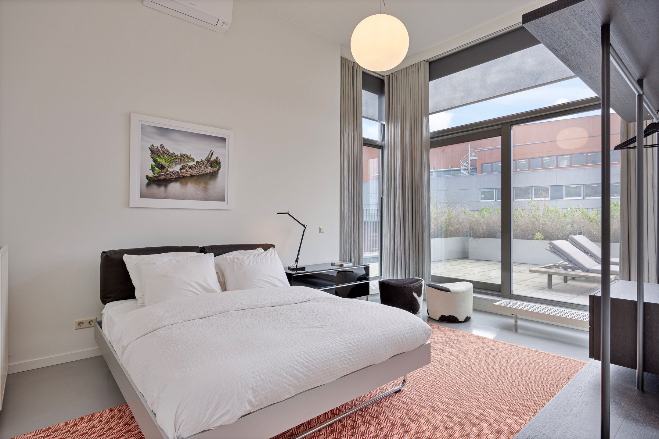 Foto 15 van Plein 1992 40-H