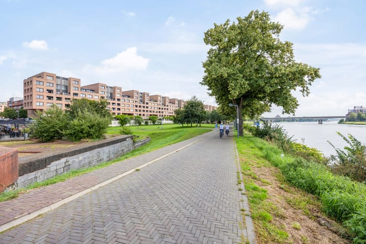 Foto 30 van Plein 1992 40-H