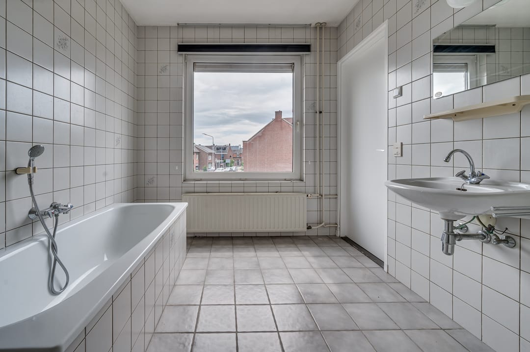 Foto 16 van Alberdingk Thijmstraat 1-A