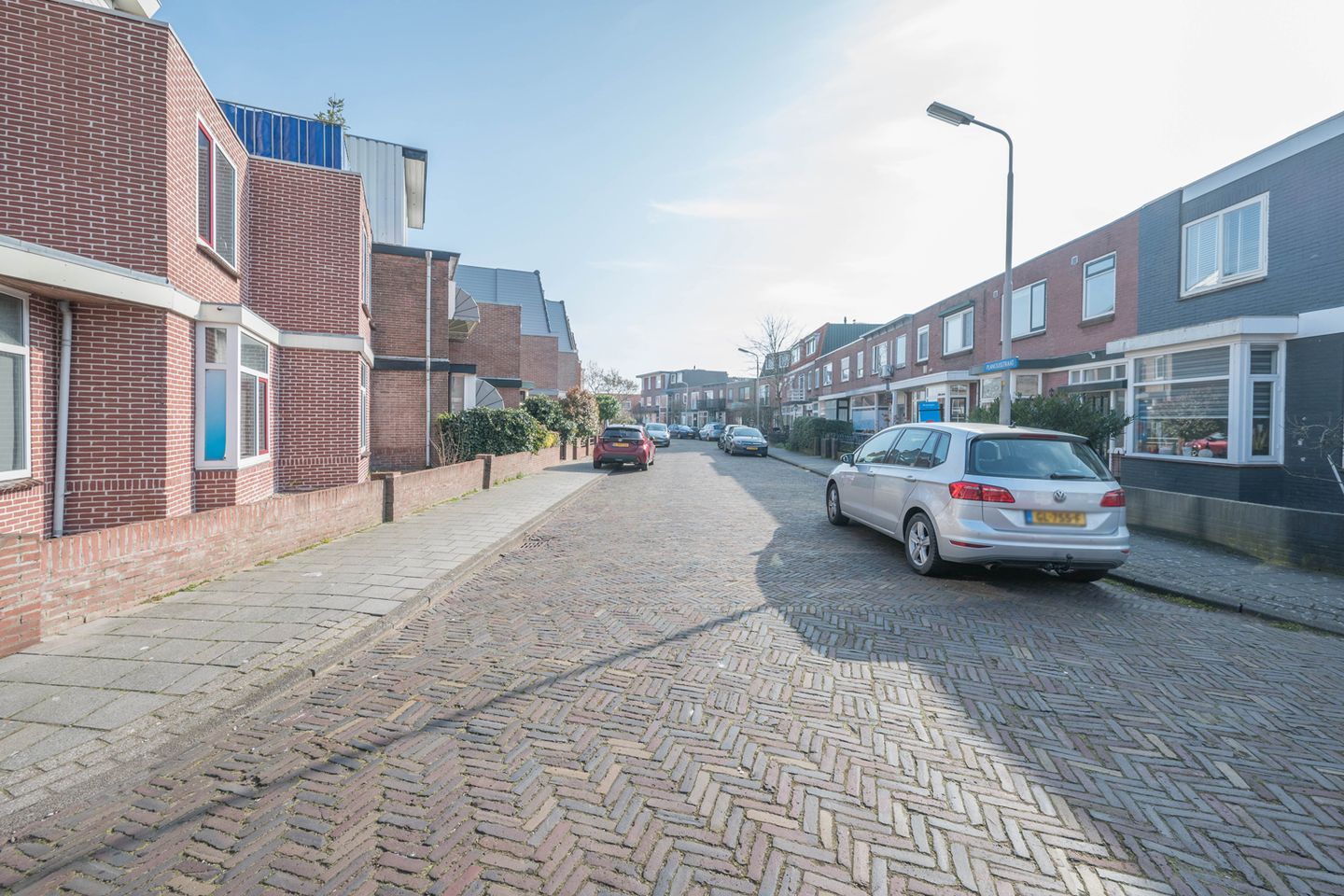 Photo 10 of Vareniusstraat 3