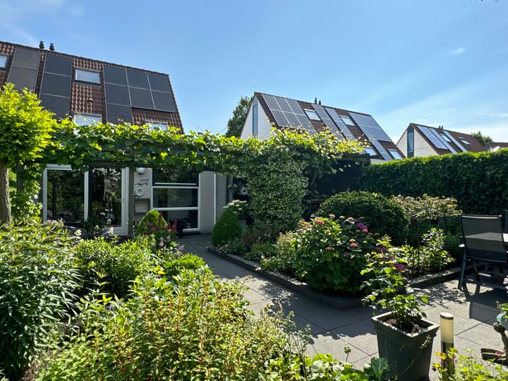 Foto 2 van Weigelia 13