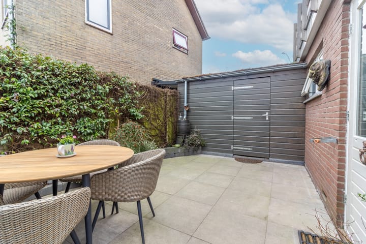 Foto 16 van Oosterstraat 81