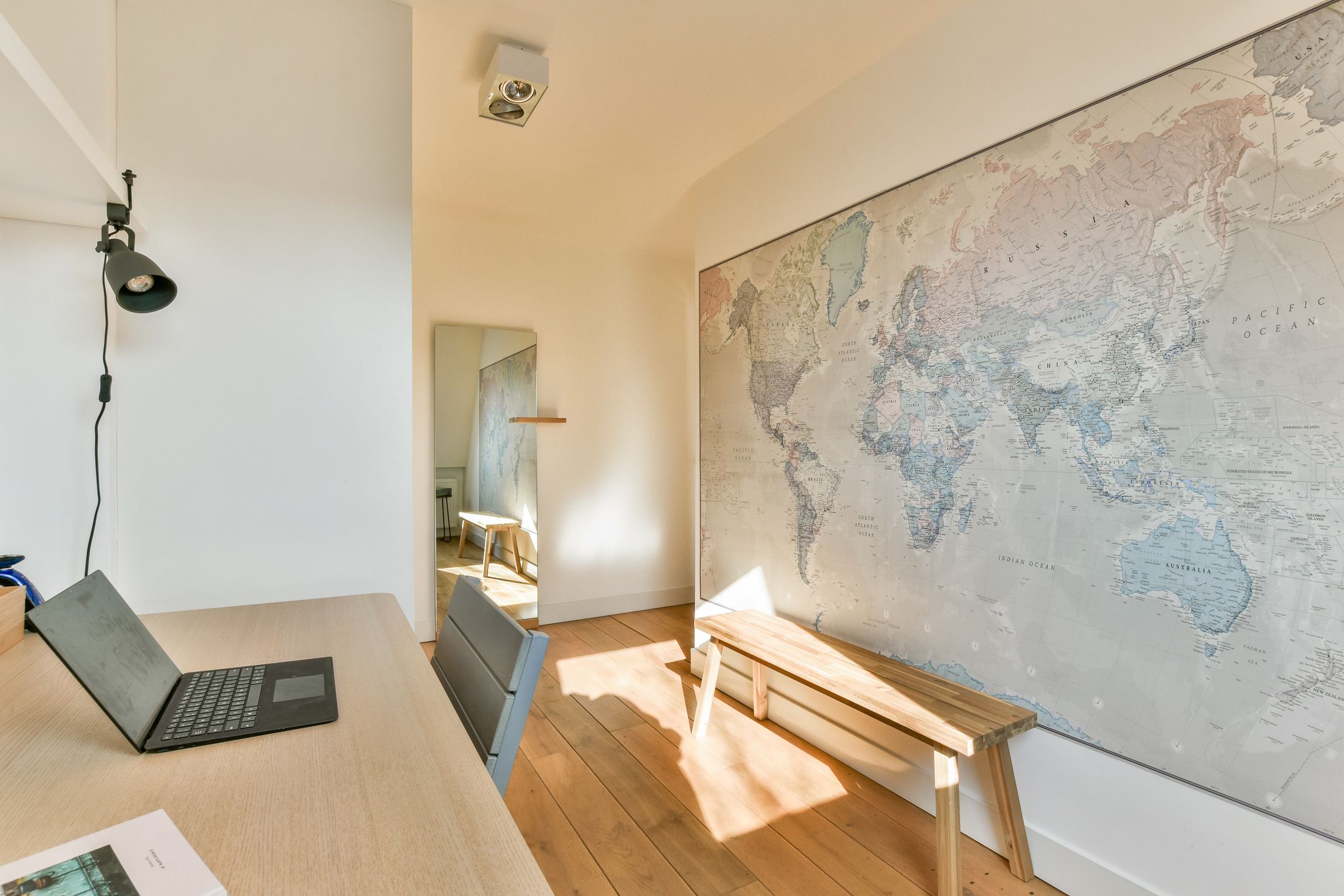 Foto 15 van Johannes van der Waalsstraat 83-1