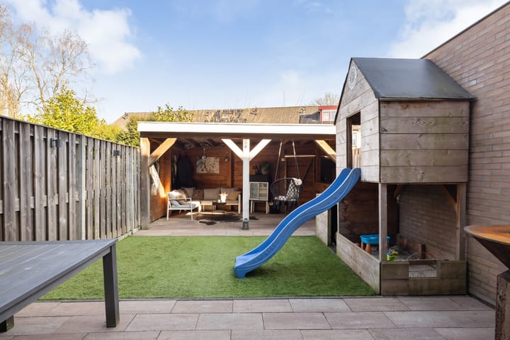 Foto 2 van Tuinfluiterstraat 6