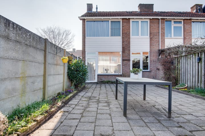 Foto 23 van van der Hoopstraat 13