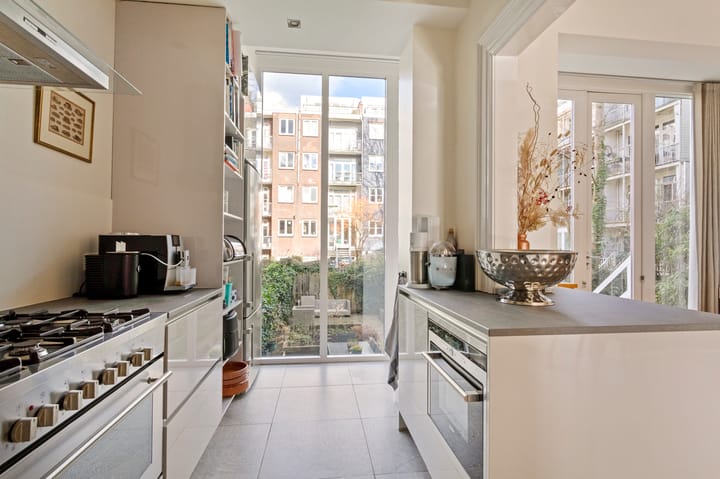 Foto 11 van Linnaeusparkweg 29-H