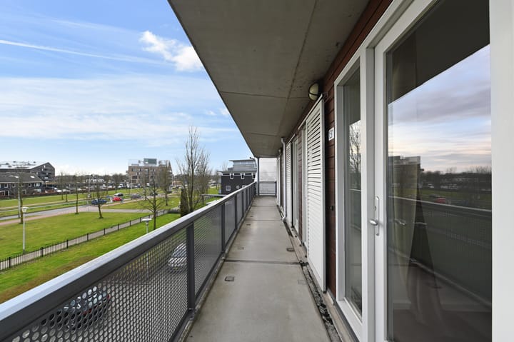 Foto 7 van Muiderstraat 131