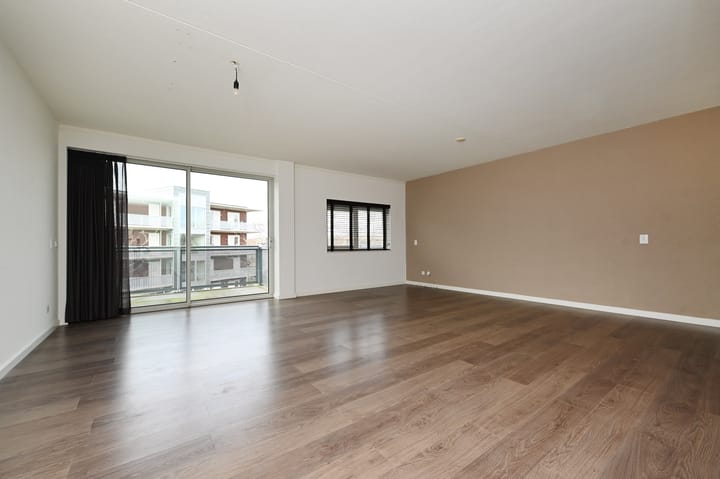 Foto 9 van Muiderstraat 131