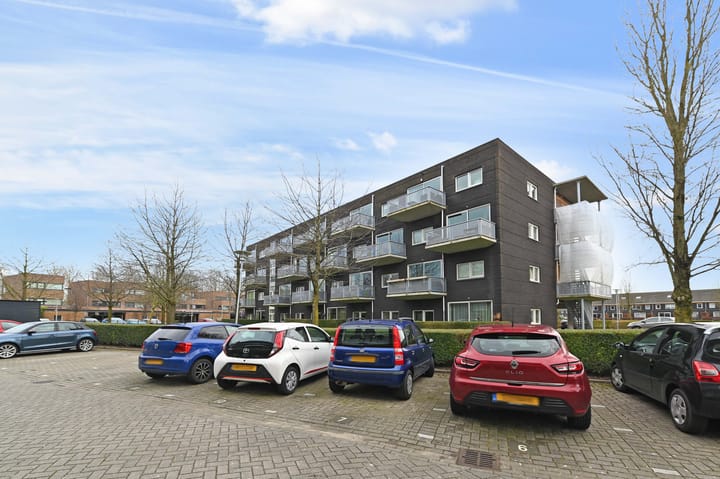 Foto 23 van Muiderstraat 131