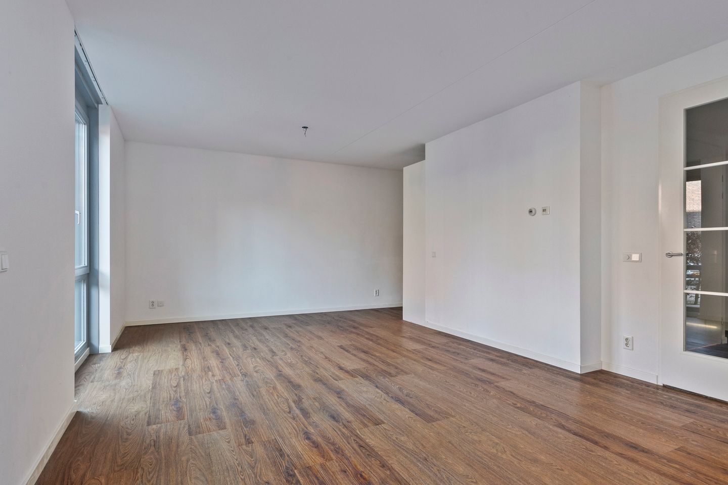 Photo 10 of Pieter van Vollenhovenstraat 3