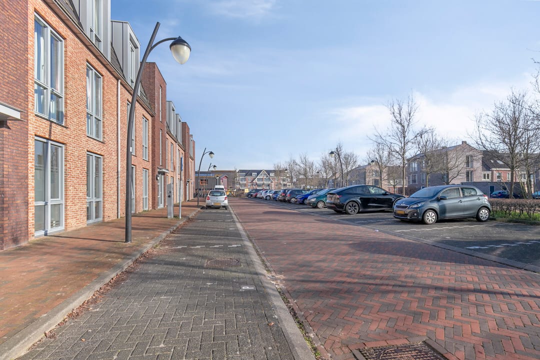 Photo 28 of Pieter van Vollenhovenstraat 3