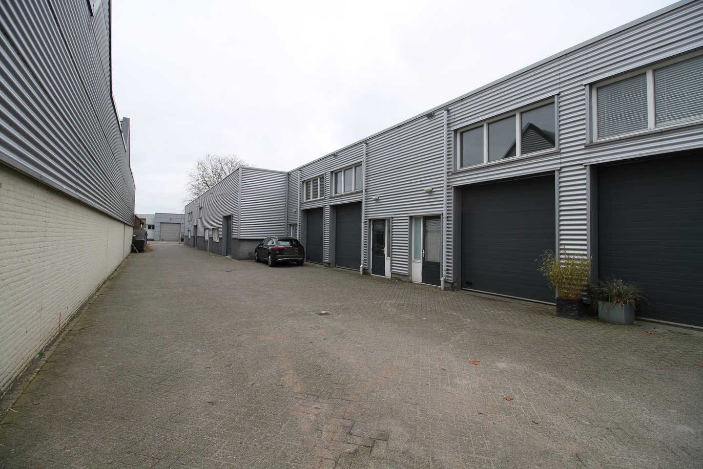 View photo 2 of Heikampweg 3-C