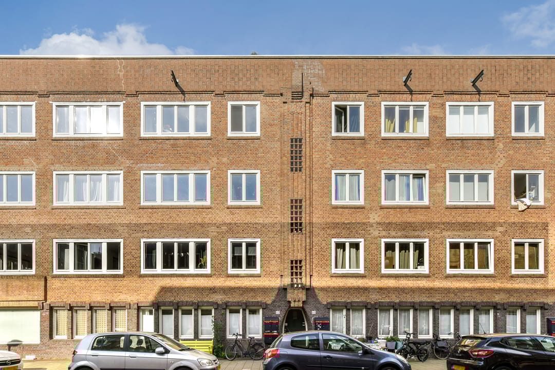 Photo 13 of Bloys van Treslongstraat 62-2