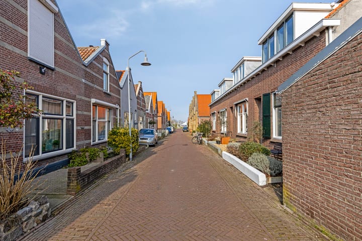 Photo 7 of Steiltjesstraat 2