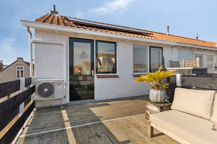 Photo 28 of Steiltjesstraat 2