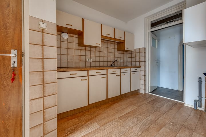 Foto 14 van Burg van Sevenhovenstraat 17