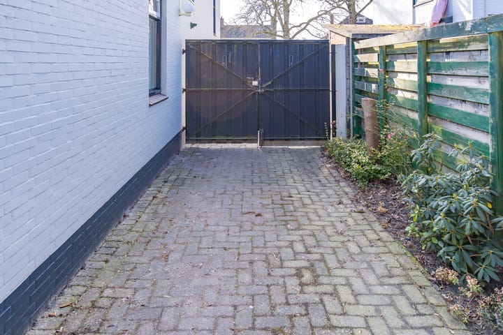 Foto 38 van Burg van Sevenhovenstraat 17