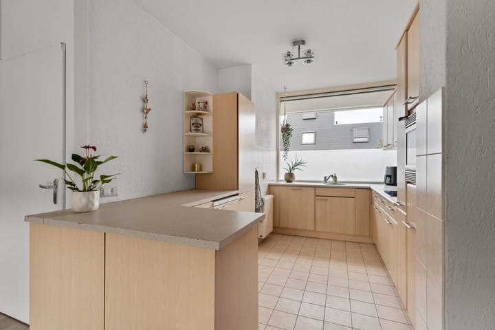 Photo 10 of Zwanenveld 3024