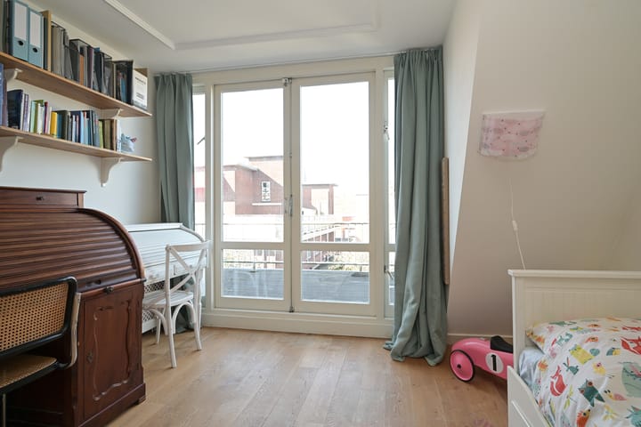 Foto 35 van Roelofsstraat 20