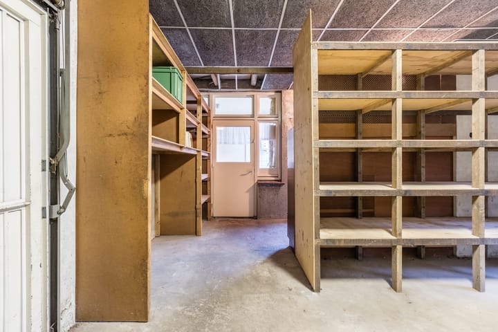 Photo 16 of Hoolstraat 79