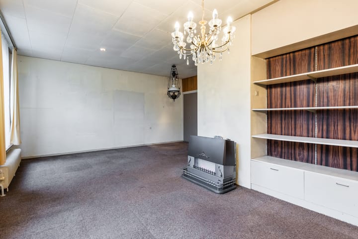 Photo 6 of Hoolstraat 79