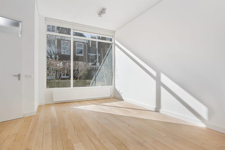 Photo 6 of Kruisstraat 47-F