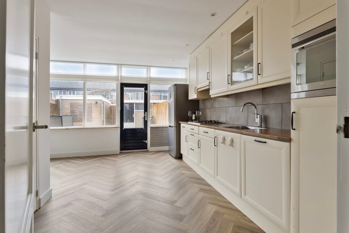 Foto 3 van van Tijenstraat 11