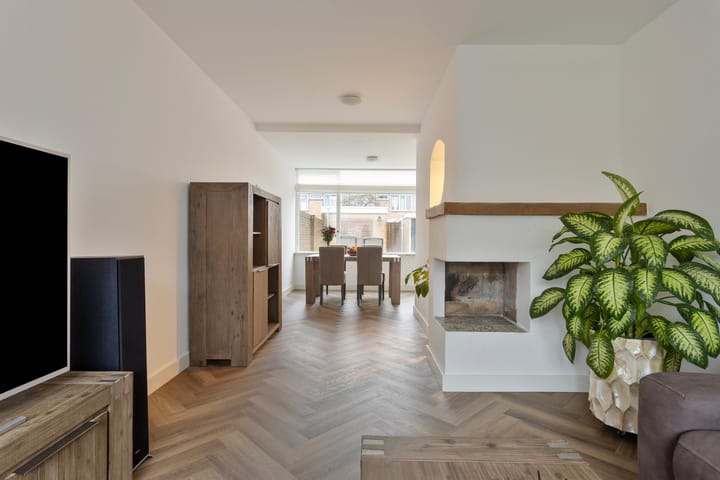 Foto 23 van van Tijenstraat 11