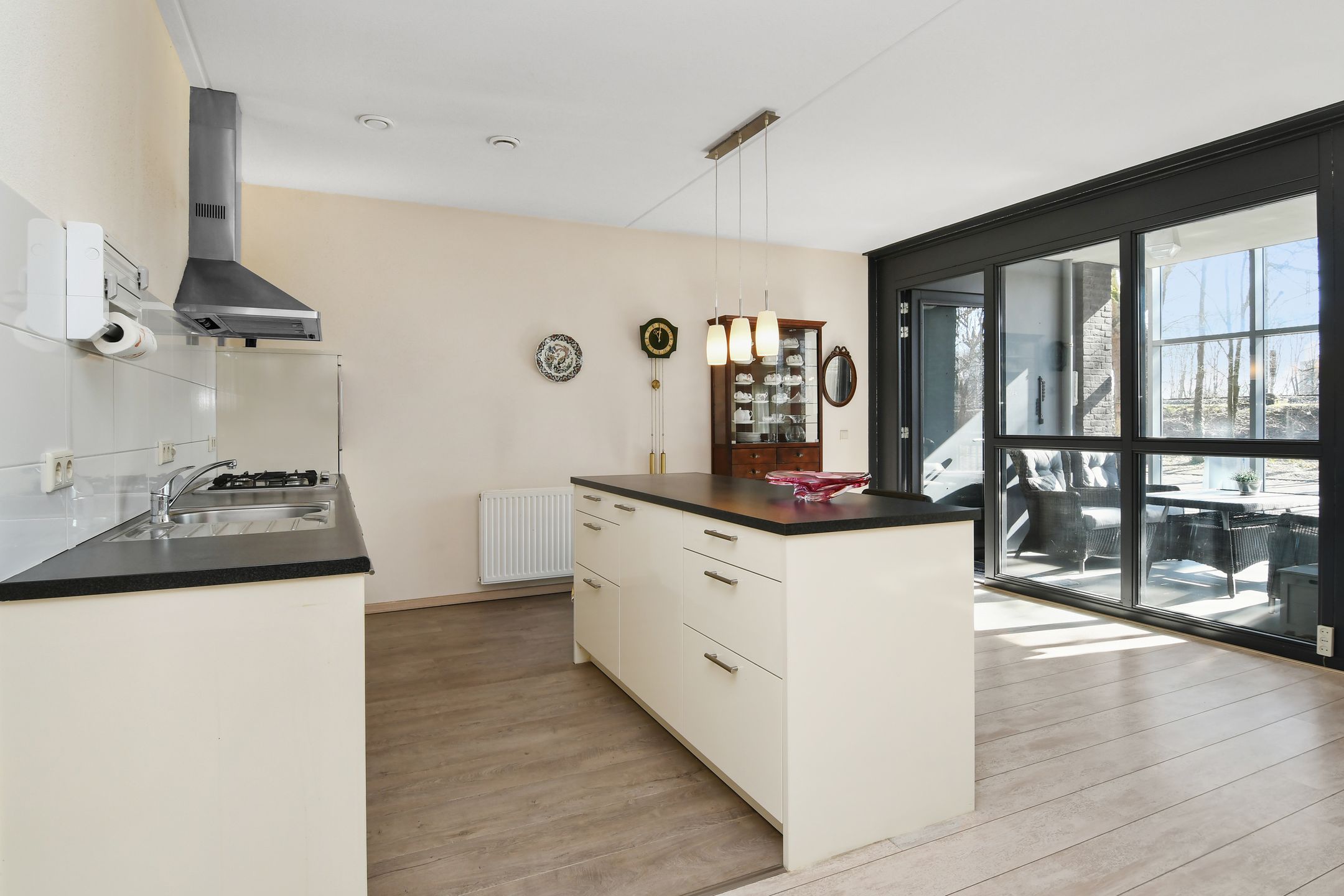 Foto 3 van Parallelweg 104-A