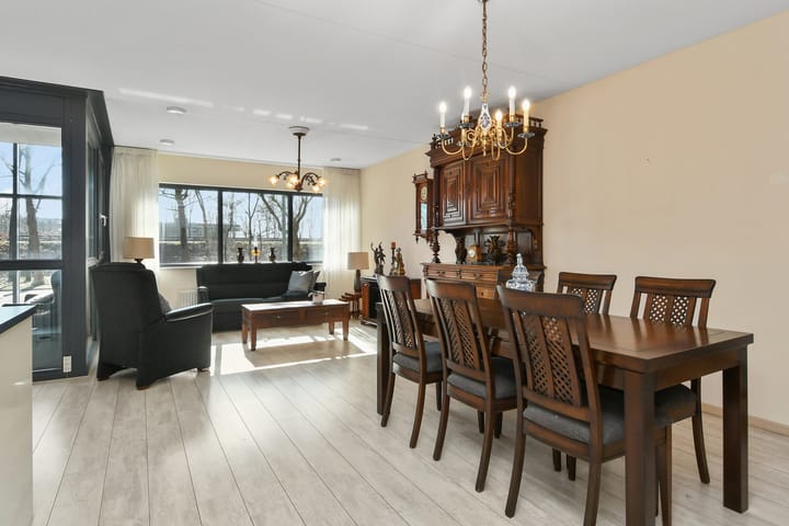 Photo 7 of Parallelweg 104-A