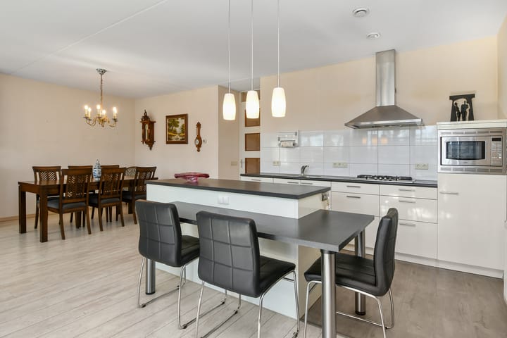 Photo 14 of Parallelweg 104-A