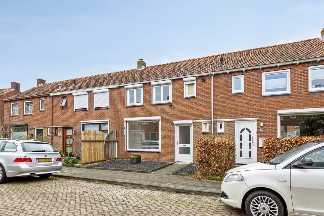 Foto 1 van Aagje Dekenstraat 11