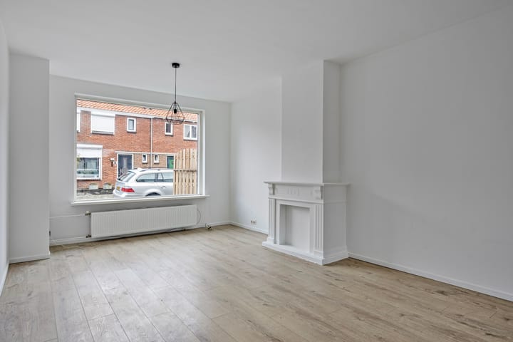 Foto 4 van Aagje Dekenstraat 11