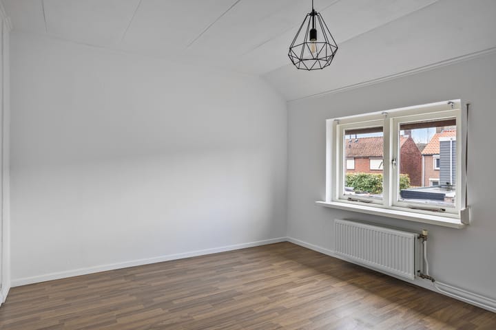 Foto 12 van Aagje Dekenstraat 11