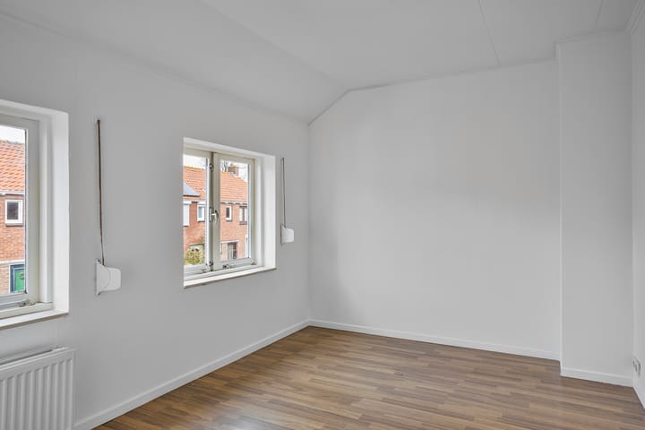 Foto 16 van Aagje Dekenstraat 11