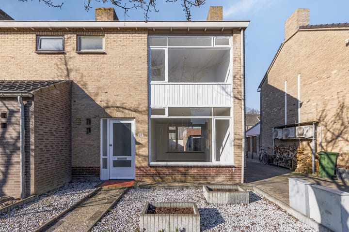 Foto 19 van Hubert van Nispenstraat 11