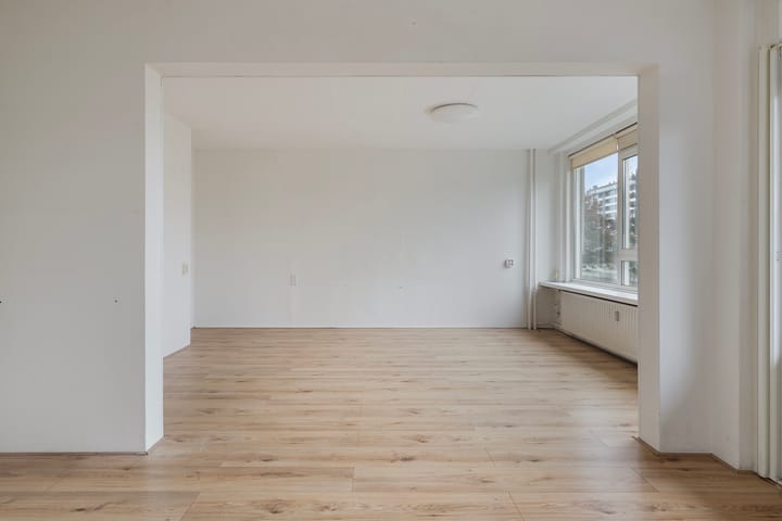 Photo 2 of Nieuwe Damlaan 403