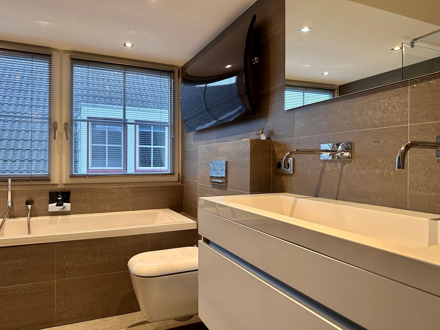 Photo 35 of Heyencamp 68