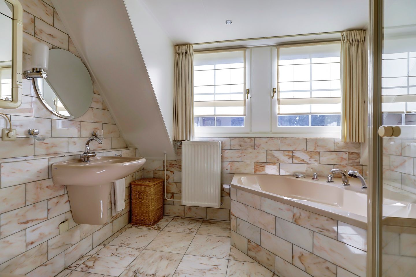 Foto 40 van Veldstraat 8-A