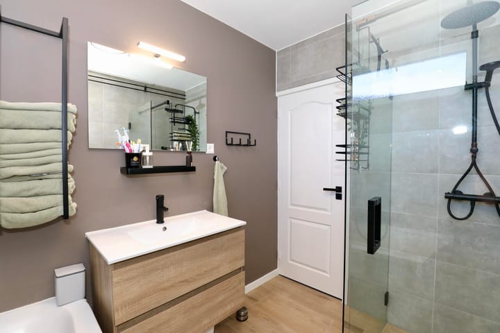 Foto 11 van H. Roland Holststraat 3