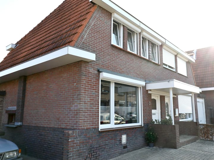 Foto 25 van H. Roland Holststraat 3