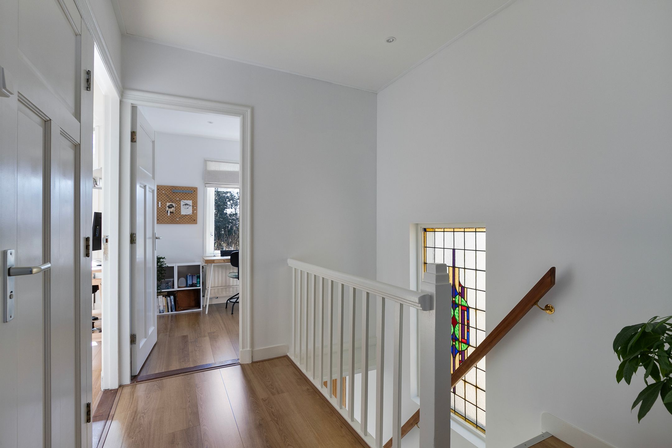 Foto 21 van Van Meerbeekstraat 1